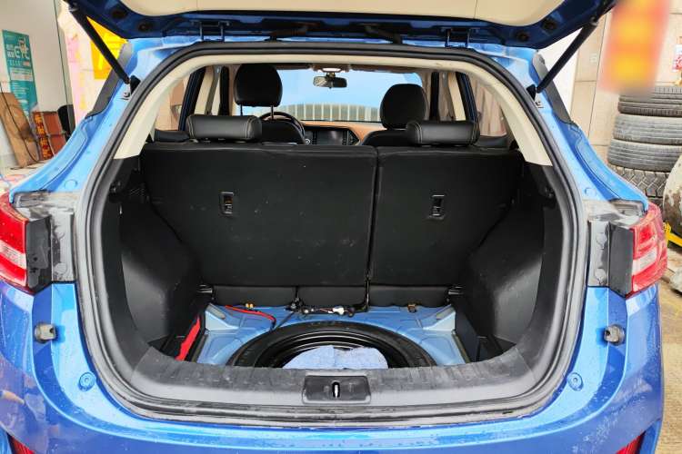 Used Zotye T300 2017 1.5T CVT Luxury Model Trunk