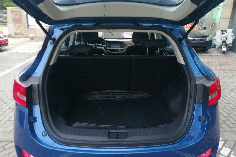 Used Zotye T300 2017 1.5T CVT Luxury Model Trunk