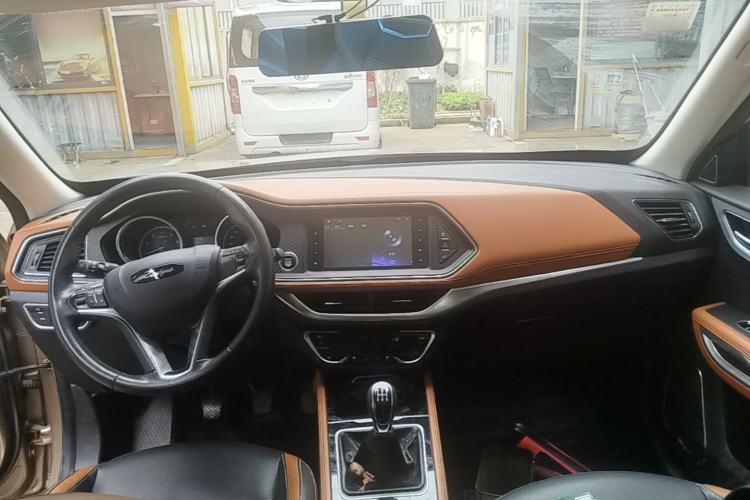 Used Zotye T300 2017 1.5L Manual Luxury Model Center Console