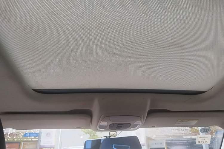 Used Zotye T300 2017 1.5L Manual Luxury Model Headliner