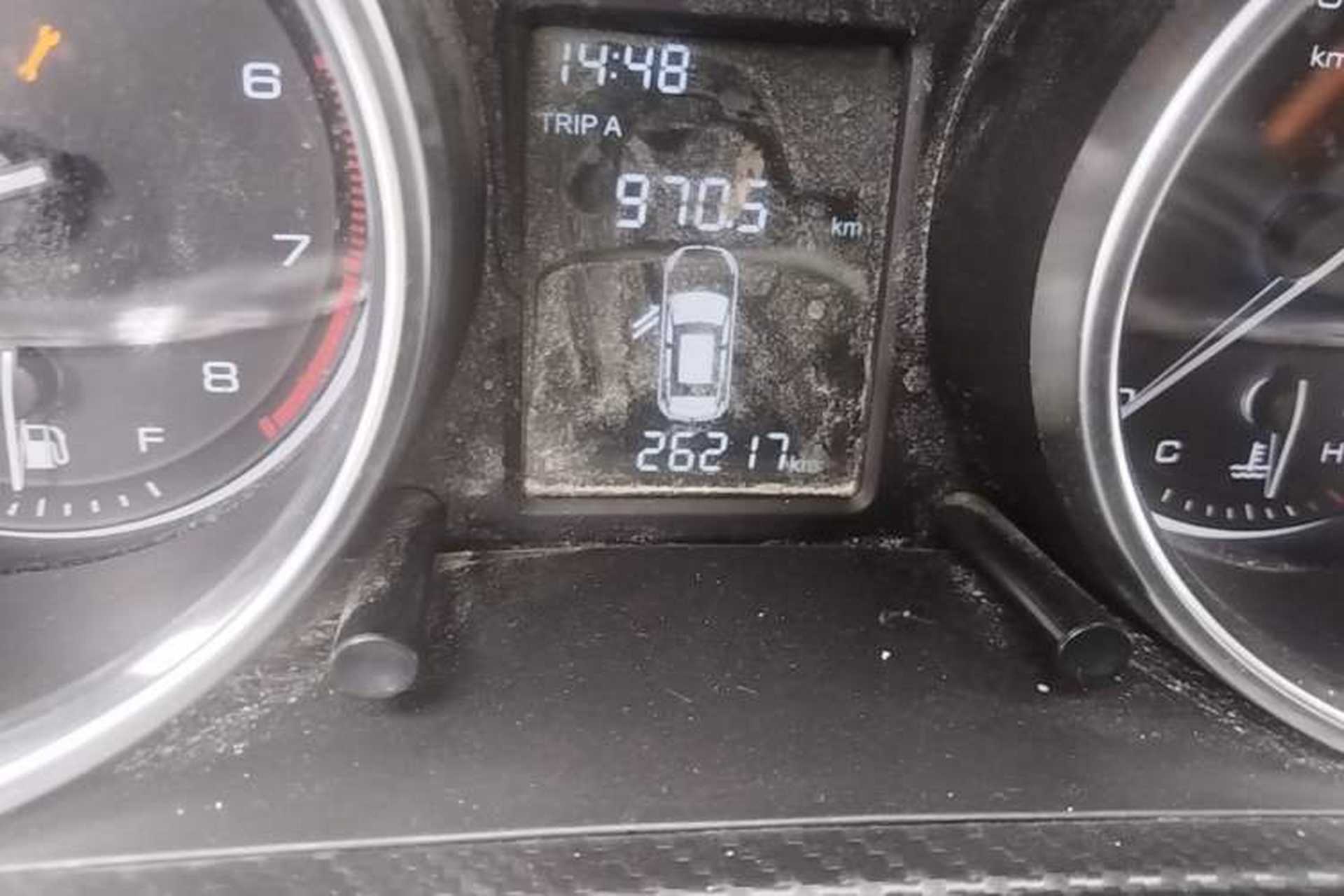 Used Zotye T300 2017 1.5L Manual Luxury Model Odometer Close Up
