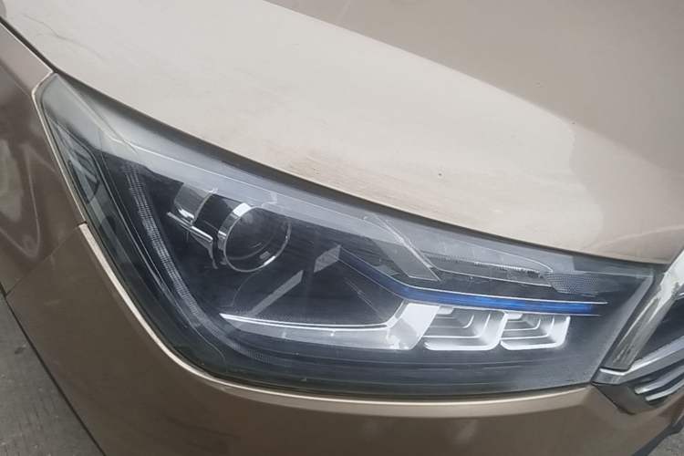 Used Zotye T300 2017 1.5L Manual Luxury Model Right Front Headlight