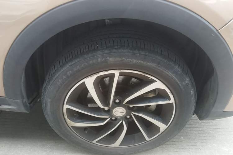 Used Zotye T300 2017 1.5L Manual Luxury Model Right Front Wheel Hub