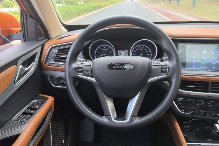 Used Zotye T300 2017 1.5T CVT Luxury Model Interior 4