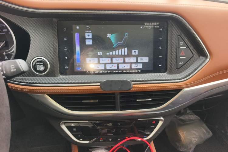 Used Zotye T300 2017 1.5L Manual Luxury Model Audio And AC Panel