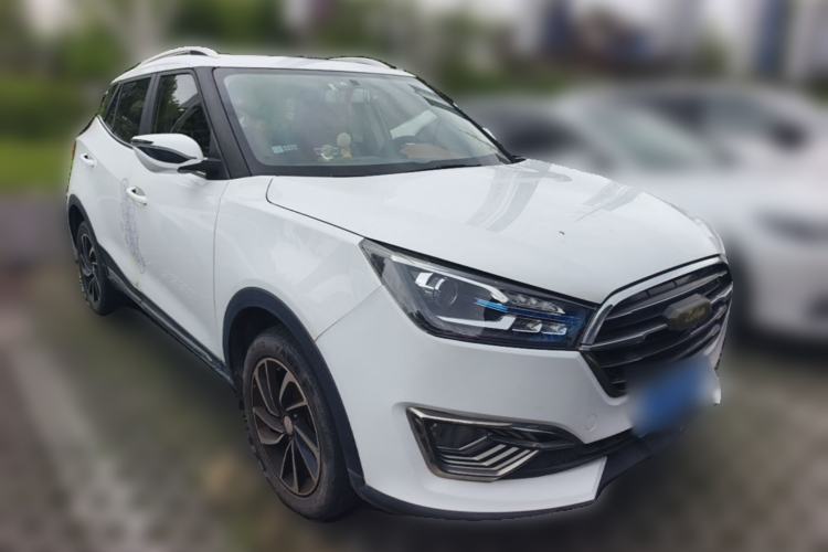 Used Zotye T300 2017 1.5L Manual Luxury Model Front Right 45 Deg