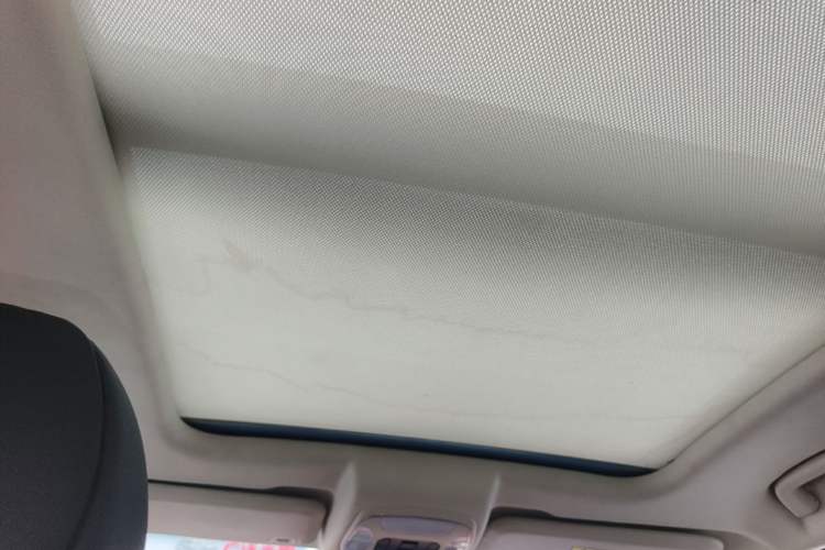 Used Zotye T300 2017 1.5L Manual Luxury Model Headliner