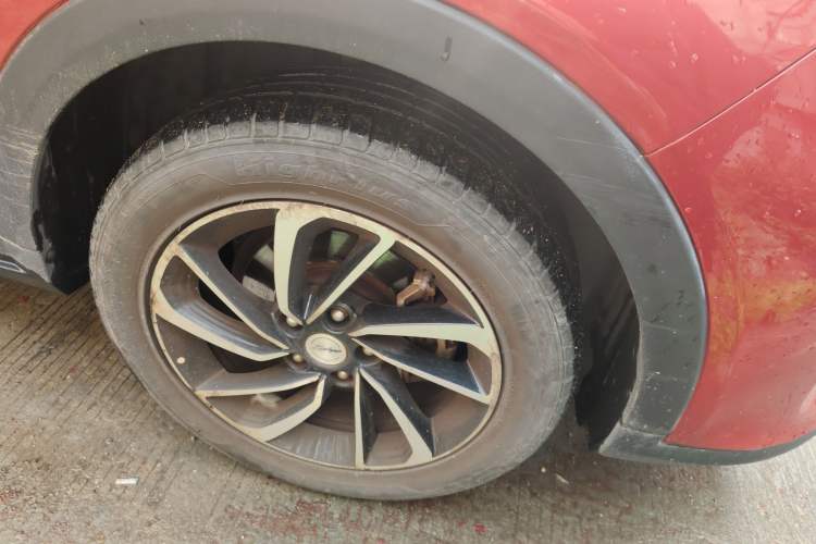 Used Zotye T300 2017 1.5T CVT Luxury Model Right Front Wheel Hub