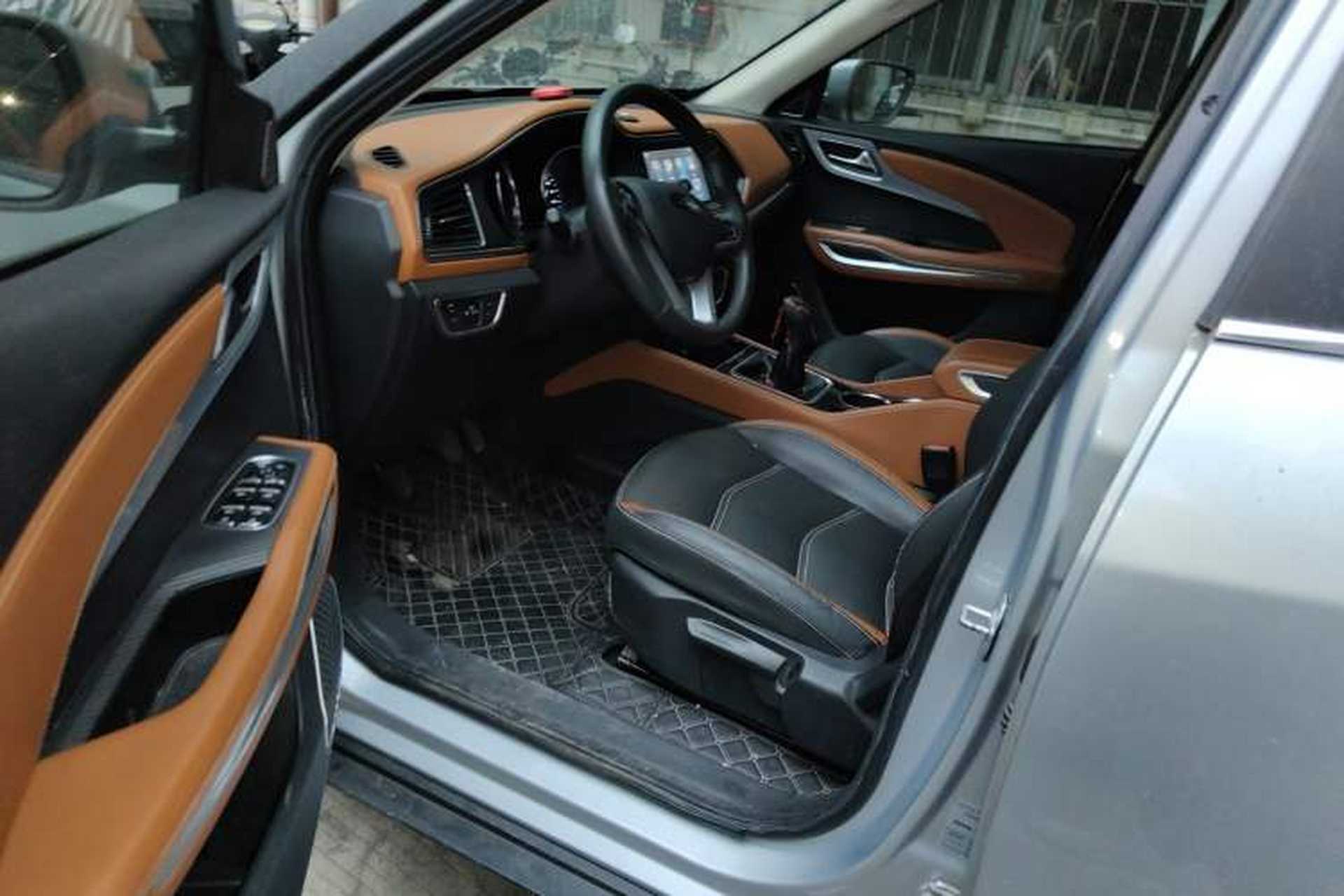 Used Zotye T300 2017 1.5L Manual Luxury Model Driver Seat