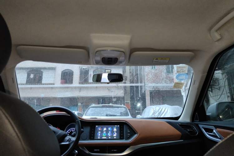 Used Zotye T300 2017 1.5L Manual Luxury Model Headliner