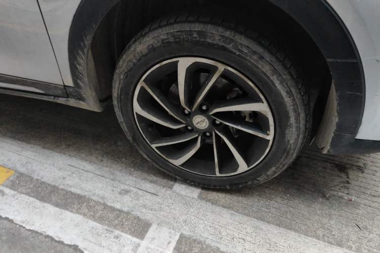 Used Zotye T300 2017 1.5L Manual Luxury Model Right Front Wheel Hub