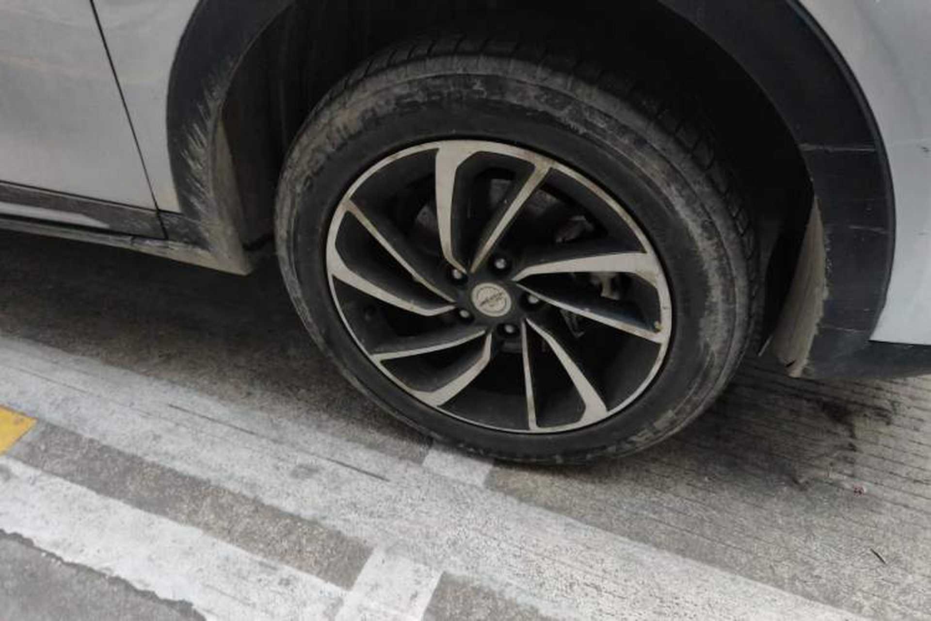 Used Zotye T300 2017 1.5L Manual Luxury Model Right Front Wheel Hub