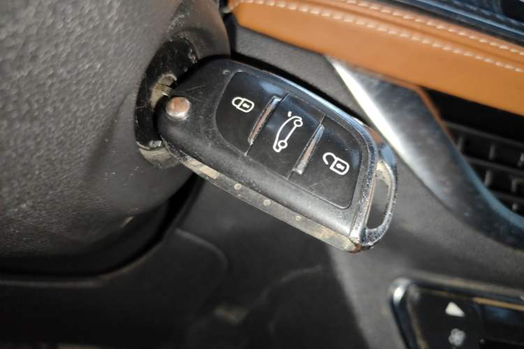 Used Zotye T300 2017 1.5L Manual Luxury Model Vehicle Key