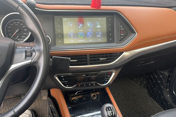 Used Zotye T300 2017 1.5L Manual Luxury Model Audio And AC Panel