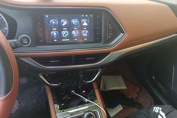 Used Zotye T300 2017 1.5L Manual Luxury Model Audio And AC Panel