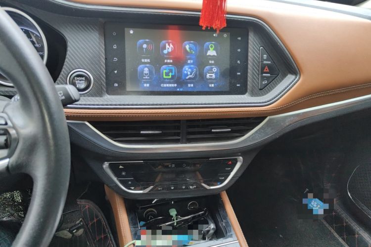 Used Zotye T300 2017 1.5L Manual Luxury Model Audio And AC Panel