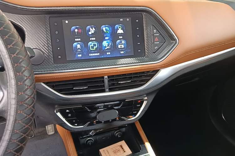 Used Zotye T300 2017 1.5L Manual Luxury Model Audio And AC Panel