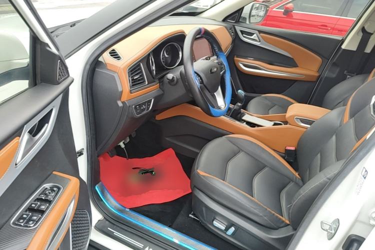 Used Zotye T300 2017 1.5L Manual Luxury Model Driver Seat