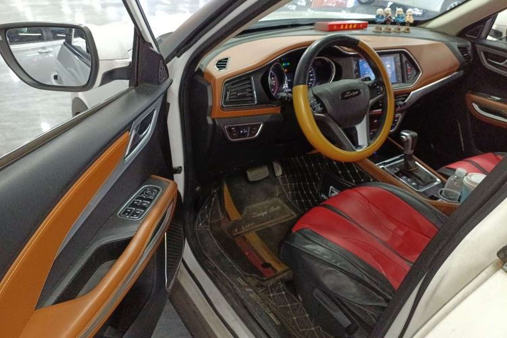 Used Zotye T300 2017 1.5T CVT Luxury Model Driver Seat
