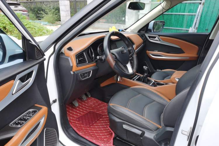 Used Zotye T300 2017 1.5L Manual Luxury Model Driver Seat