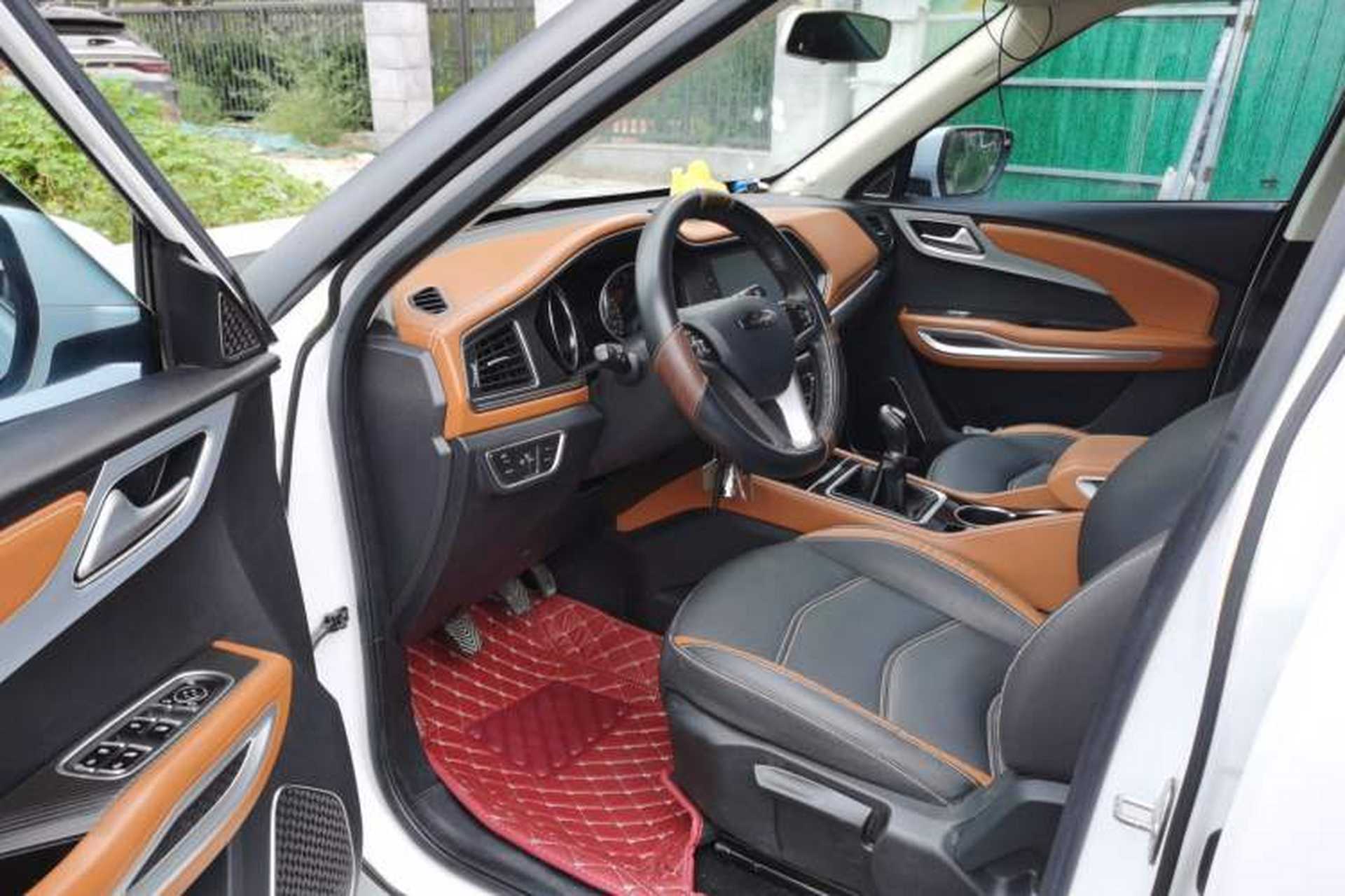 Used Zotye T300 2017 1.5L Manual Luxury Model Driver Seat