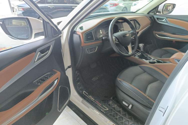 Used Zotye T300 2017 1.5T CVT Flagship Model Driver Seat