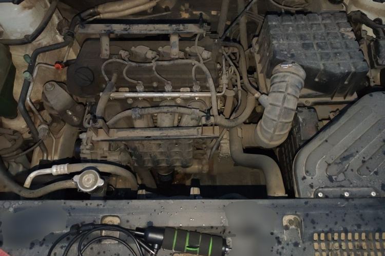 Used Zotye T300 2017 1.5L Manual Luxury Model Engine Bay