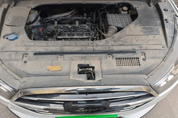 Used Zotye T300 2017 1.5L Manual Luxury Model Engine Bay