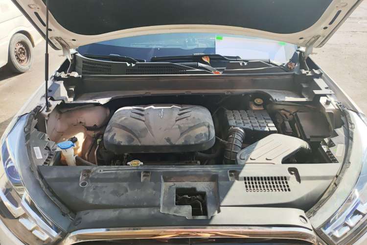 Used Zotye T300 2017 1.5L Manual Elite Model Engine Bay