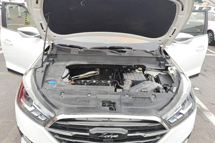 Used Zotye T300 2017 1.5L Manual Luxury Model Engine Bay