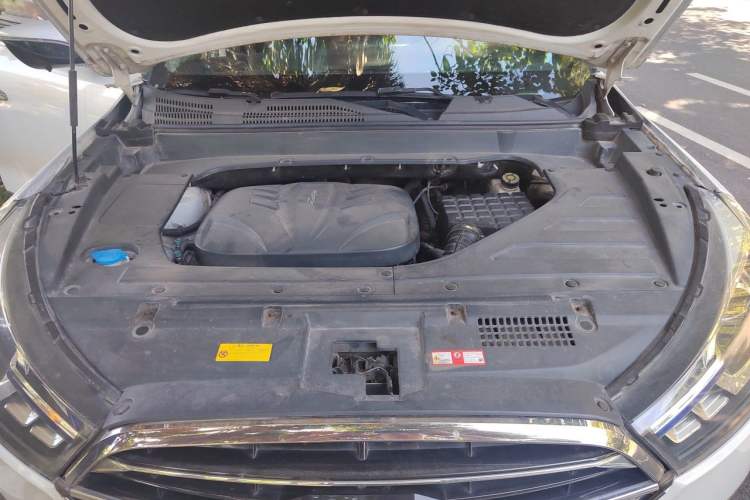 Used Zotye T300 2017 1.5L Manual Luxury Model Engine Bay