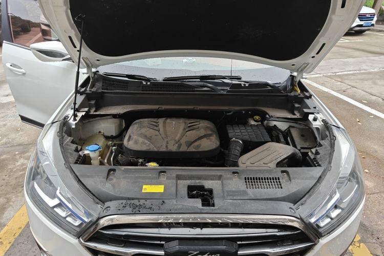 Used Zotye T300 2017 1.5L Manual Luxury Model Engine Bay