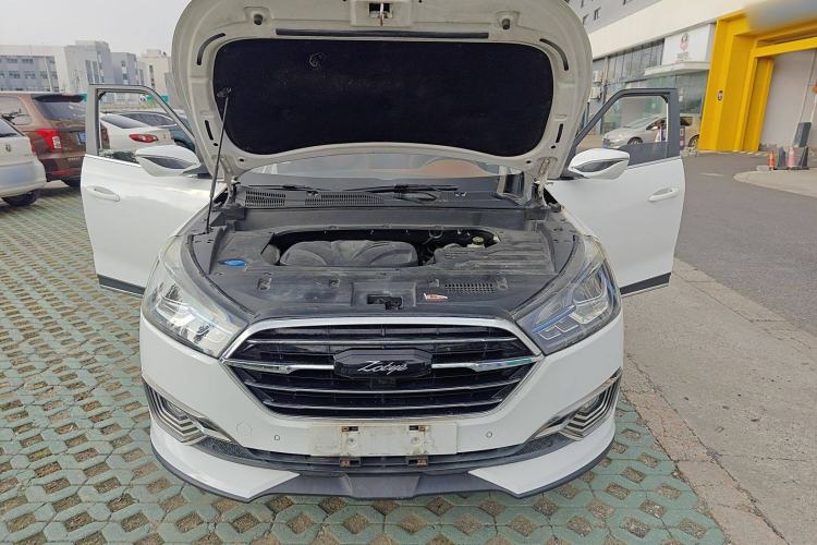 Used Zotye T300 2017 1.5T CVT Luxury Model Engine Bay