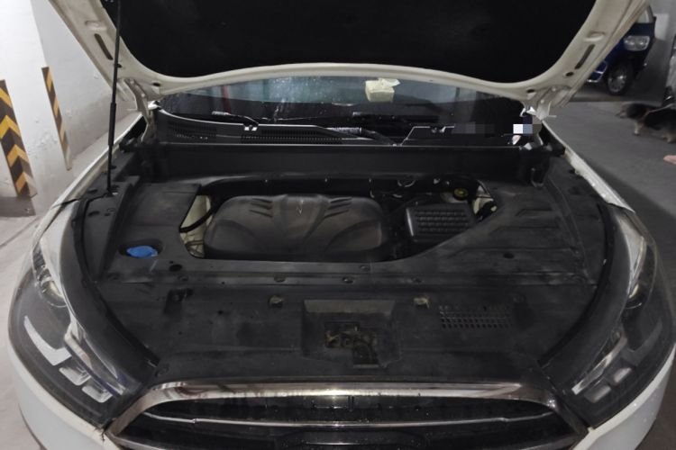 Used Zotye T300 2017 1.5T CVT Luxury Model Engine Bay