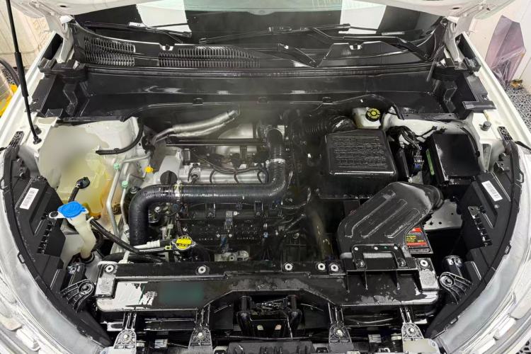 Used Zotye T300 2017 1.5T CVT Luxury Model Engine Bay