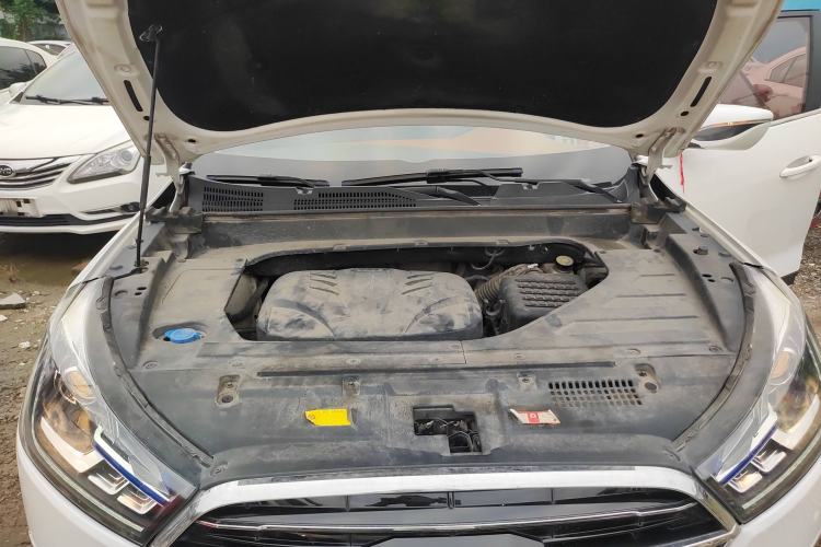 Used Zotye T300 2017 1.5T CVT Luxury Model Engine Bay