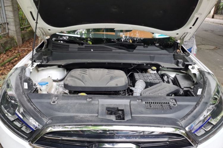 Used Zotye T300 2017 1.5L Manual Luxury Model Engine Bay