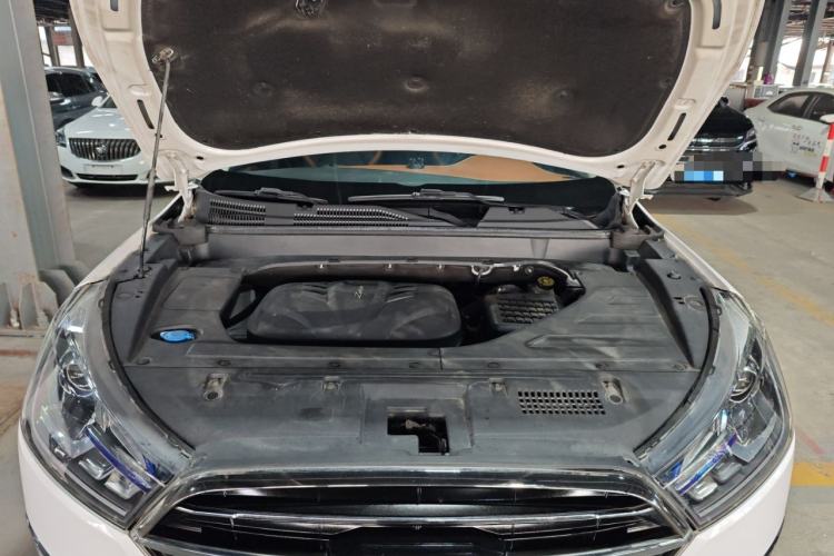 Used Zotye T300 2017 1.5T CVT Luxury Model Engine Bay