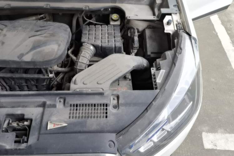 Used Zotye T300 2017 1.5L Manual Luxury Model Engine Bay Left