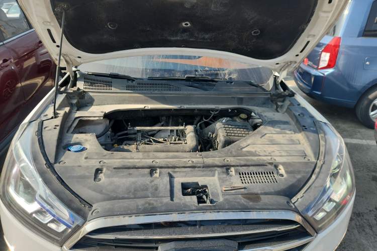 Used Zotye T300 2017 1.5T CVT Luxury Model Engine Bay