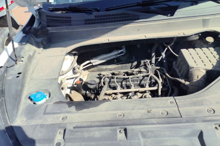 Used Zotye T300 2017 1.5L Manual Luxury Model Engine Bay Right