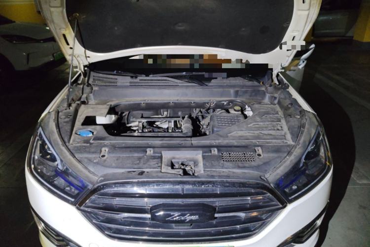 Used Zotye T300 2017 1.5T CVT Luxury Model Engine Bay