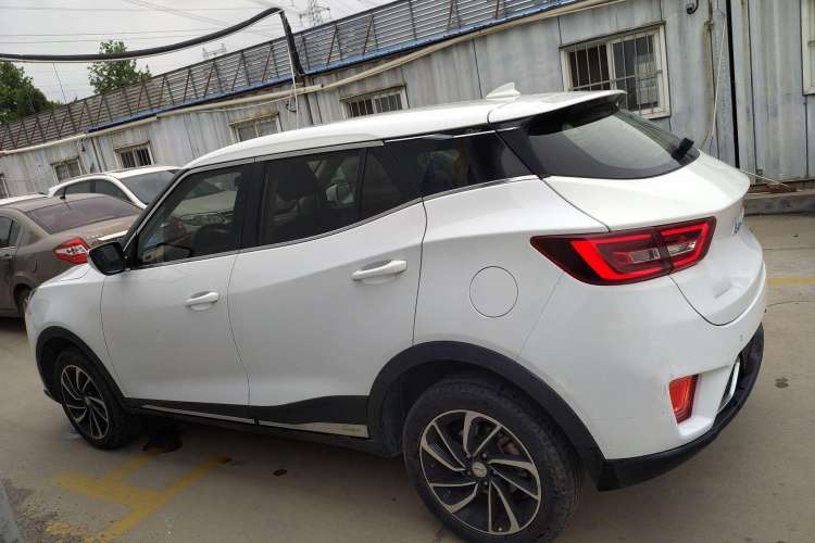 Used Zotye T300 2017 1.5L Manual Luxury Model Exterior 3