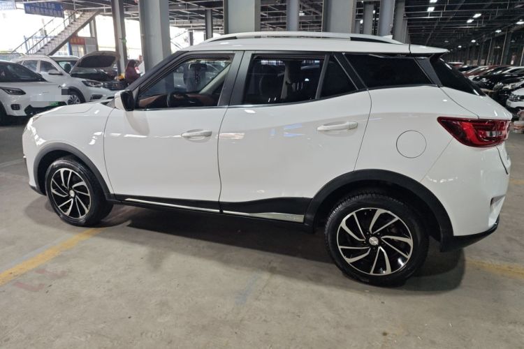 Used Zotye T300 2017 1.5T CVT Luxury Model Exterior 3