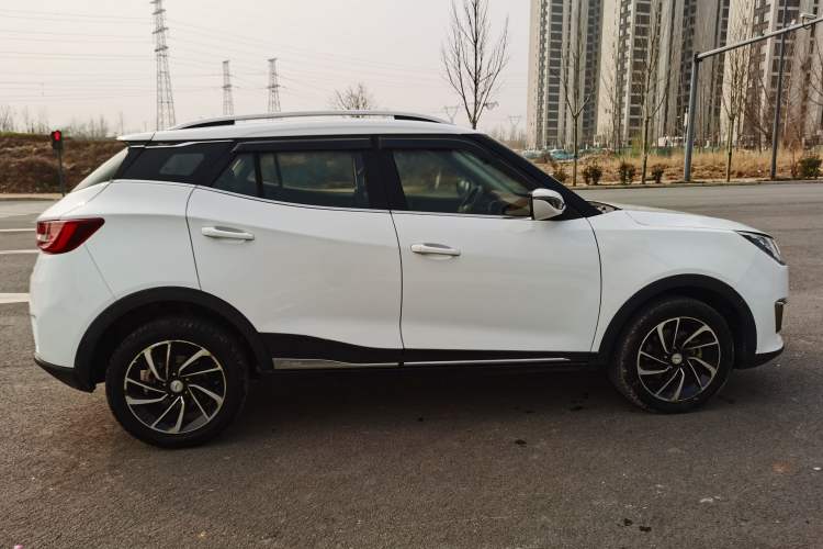 Used Zotye T300 2017 1.5T CVT Luxury Model Exterior 3