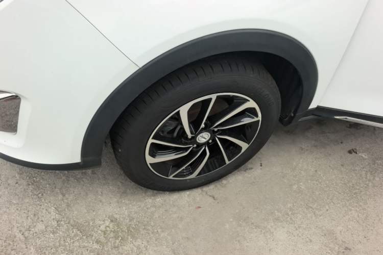 Used Zotye T300 2017 1.5L Manual Luxury Model Exterior 4