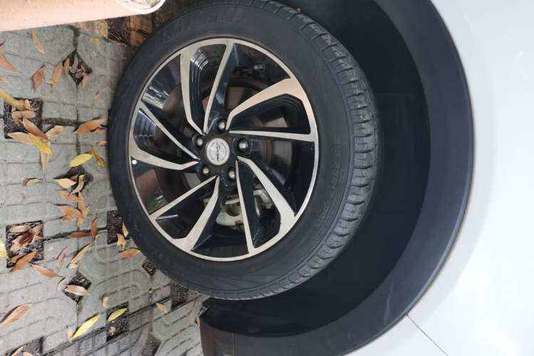 Used Zotye T300 2017 1.5L Manual Luxury Model Exterior 7