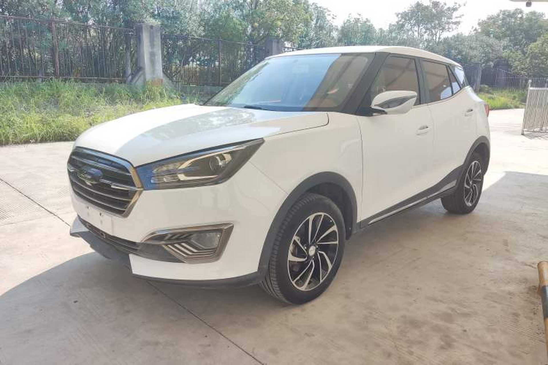 Used Zotye T300 2017 1.5L Manual Luxury Model Front Left 45 Deg