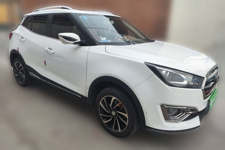 Used Zotye T300 2017 1.5L Manual Luxury Model Front Right 45 Deg
