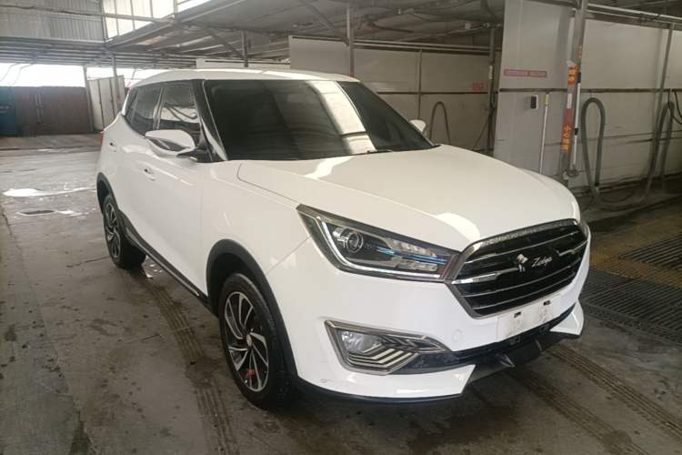 Used Zotye T300 2017 1.5L Manual Luxury Model Front Right 45 Deg